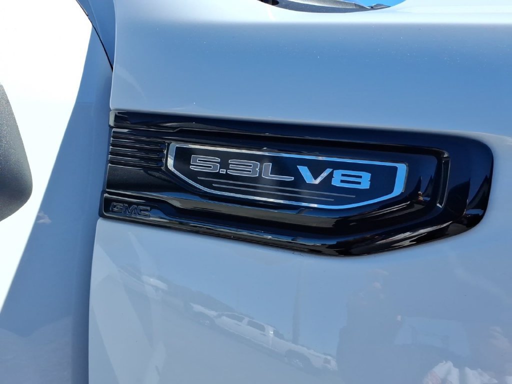 Used 2024 GMC Sierra 1500 Elevation w/ Elevation Premium Package AWD/4WD image 11