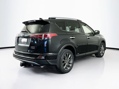 Used 2018 Toyota RAV4 Limited image 9