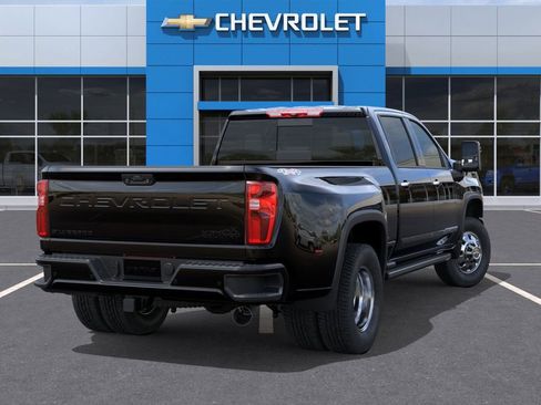 New 2026 Chevrolet Silverado 3500 High Country w/ LPO, Dark Essentials Package AWD/4WD image 4
