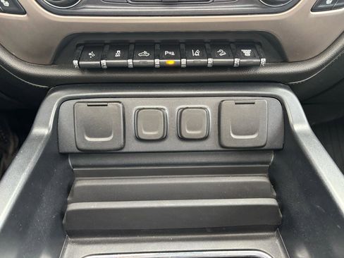 Used 2018 GMC Sierra 2500 Denali image 25