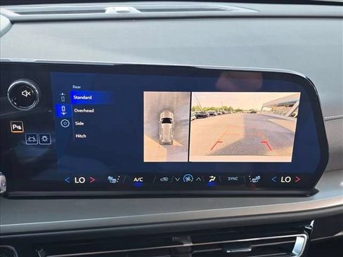 New 2026 Chevrolet Traverse LT w/ Driver Confidence Package FWD image 21
