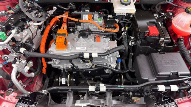 Used 2025 Chevrolet Equinox EV LT w/ Convenience Package FWD image 39