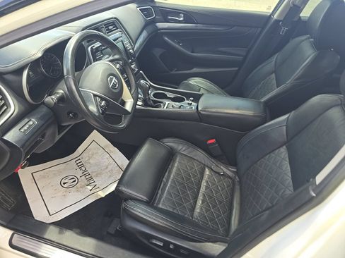Used 2021 Nissan Maxima Platinum w/ Sport Mat Group FWD image 10