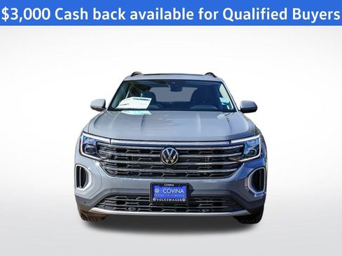 New 2026 Volkswagen Atlas SE image 2