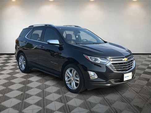 Used 2018 Chevrolet Equinox Premier FWD image 3