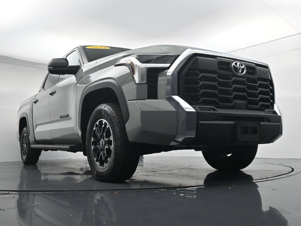 Used 2024 Toyota Tundra SR5 w/ TRD Off-Road Package AWD/4WD image 32