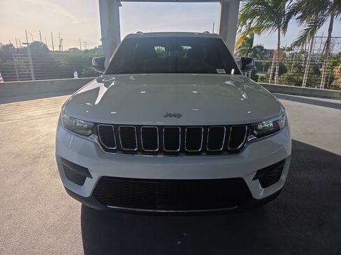 New 2025 Jeep Grand Cherokee Laredo X image 3