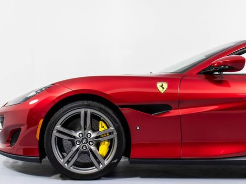 Certified 2019 Ferrari Portofino image 28
