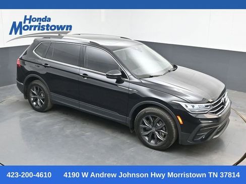 Used 2022 Volkswagen Tiguan SE AWD/4WD image 1