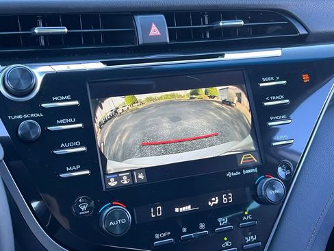 Certified 2020 Toyota Camry XLE FWD image 22