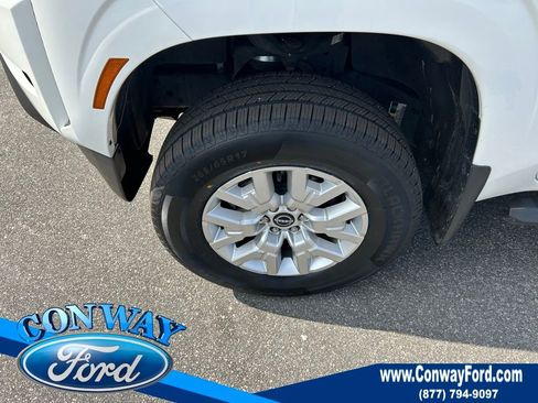 Used 2022 Nissan Frontier SV image 13