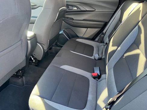 Used 2025 Chevrolet TrailBlazer LT AWD/4WD image 12