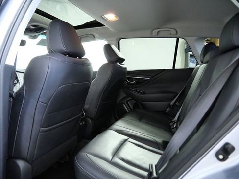 Used 2022 Subaru Outback Limited AWD/4WD image 13