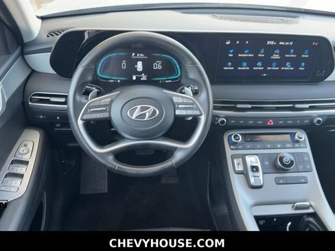 Used 2025 Hyundai Palisade SEL FWD image 13