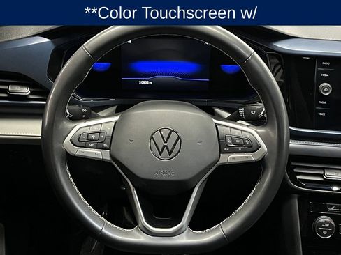 Used 2024 Volkswagen Taos SE AWD/4WD image 9