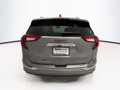 Used 2024 GMC Terrain Denali w/ Denali Premium Package AWD/4WD image 6