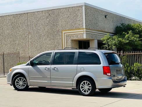 Used 2015 Dodge Grand Caravan SXT FWD image 7