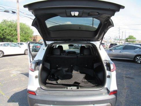 Used 2019 Jeep Cherokee Limited AWD/4WD image 46