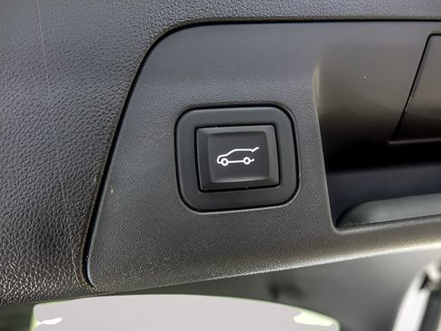 Used 2023 Buick Envision Avenir AWD/4WD image 28