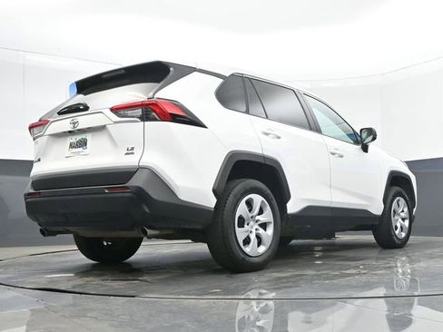 Used 2024 Toyota RAV4 LE AWD/4WD image 20