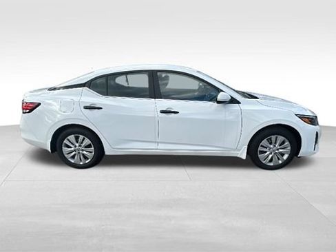 New 2025 Nissan Sentra S image 9