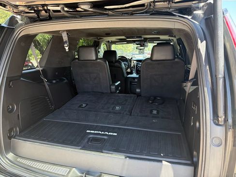Used 2020 Cadillac Escalade Platinum AWD/4WD image 41