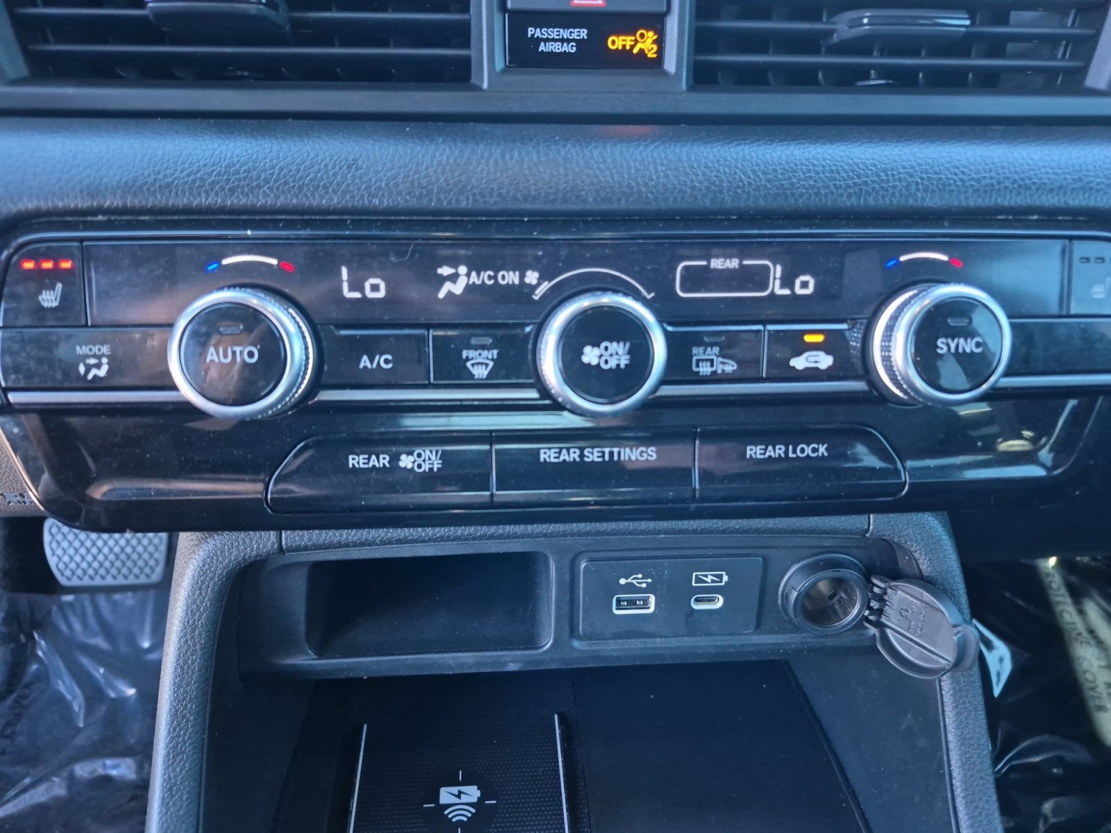 Used 2024 Honda Pilot TrailSport image 31