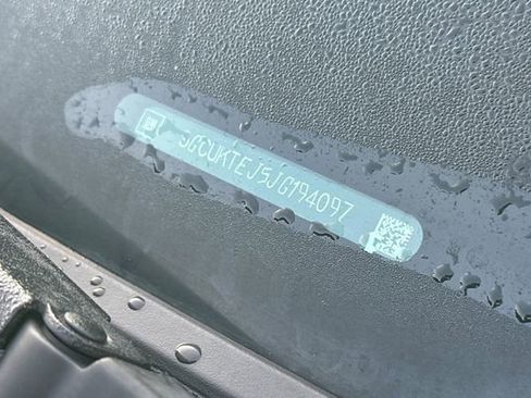 Used 2018 Chevrolet Silverado 1500 High Country image 3