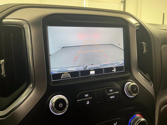 Used 2020 GMC Sierra 1500 SLT w/ X31 Off-Road Package AWD/4WD image 37