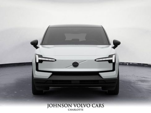New 2025 Volvo EX30 Plus w/ Protection Package Premier image 2