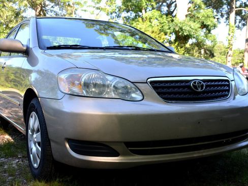Used 2006 Toyota Corolla LE FWD image 3