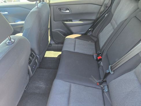 Used 2025 Nissan Rogue SV image 9