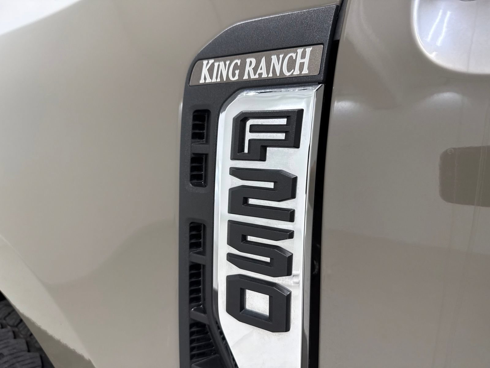 Used 2026 Ford F250 King Ranch w/ Chrome Package AWD/4WD image 11