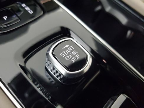 Used 2026 Volvo XC90 B6 Plus w/ Protection Package Premier AWD/4WD image 35