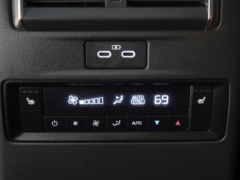 Certified 2024 MAZDA CX-90 Plug-In Hybrid w/ Premium Plus image 25