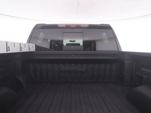 Used 2023 GMC Sierra 1500 AT4 w/ Technology Package AWD/4WD image 30