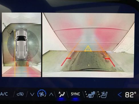 New 2026 Chevrolet Traverse RS image 16