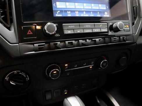 Certified 2025 Nissan Frontier S AWD/4WD image 31