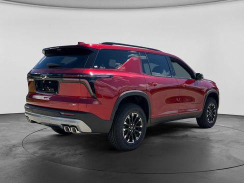 New 2026 Chevrolet Traverse Z71 w/ Enhanced Driving Package AWD/4WD image 8