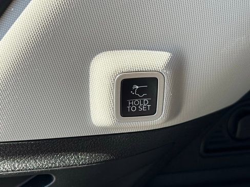 Used 2022 Jeep Grand Cherokee Limited 4xe image 29