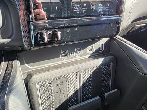 New 2026 RAM 3500 Limited AWD/4WD image 42