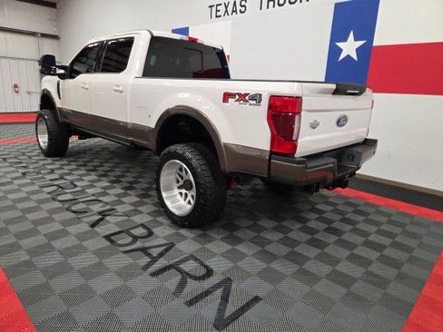 Used 2017 Ford F250 King Ranch w/ King Ranch Ultimate Package AWD/4WD image 5