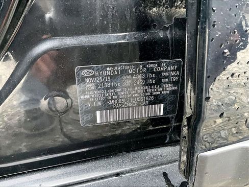 Used 2020 Hyundai Ioniq Limited image 31