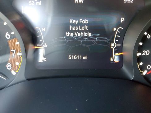 Used 2024 Jeep Compass Latitude AWD/4WD image 25
