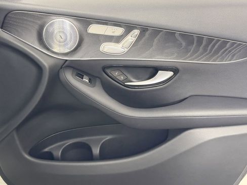 Used 2018 Mercedes-Benz GLC 300 4MATIC Coupe image 38