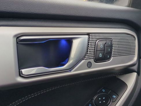 Used 2021 Ford Explorer Limited w/ Equipment Group 301A image 35