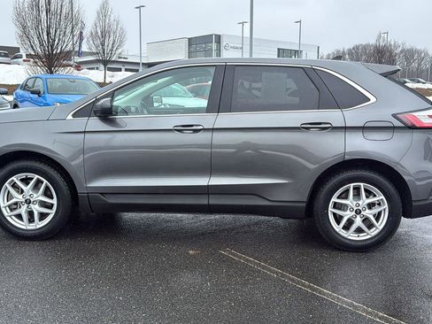 Used 2024 Ford Edge SEL image 12