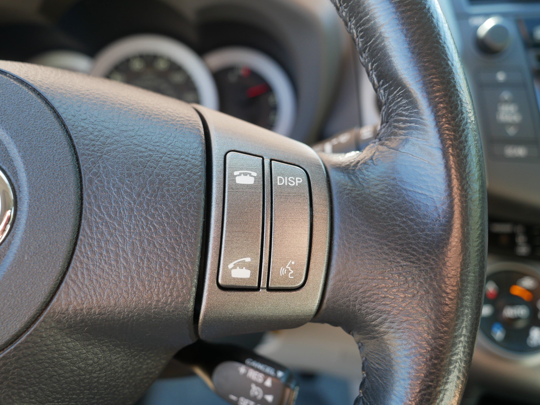 Used 2011 Toyota RAV4 Limited w/ Limited Extra Value Pkg AWD/4WD image 29