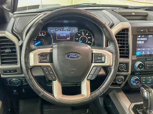 Used 2018 Ford F150 Lariat w/ Equipment Group 502A Luxury AWD/4WD image 30