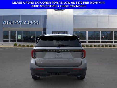 New 2026 Ford Explorer Active RWD image 5
